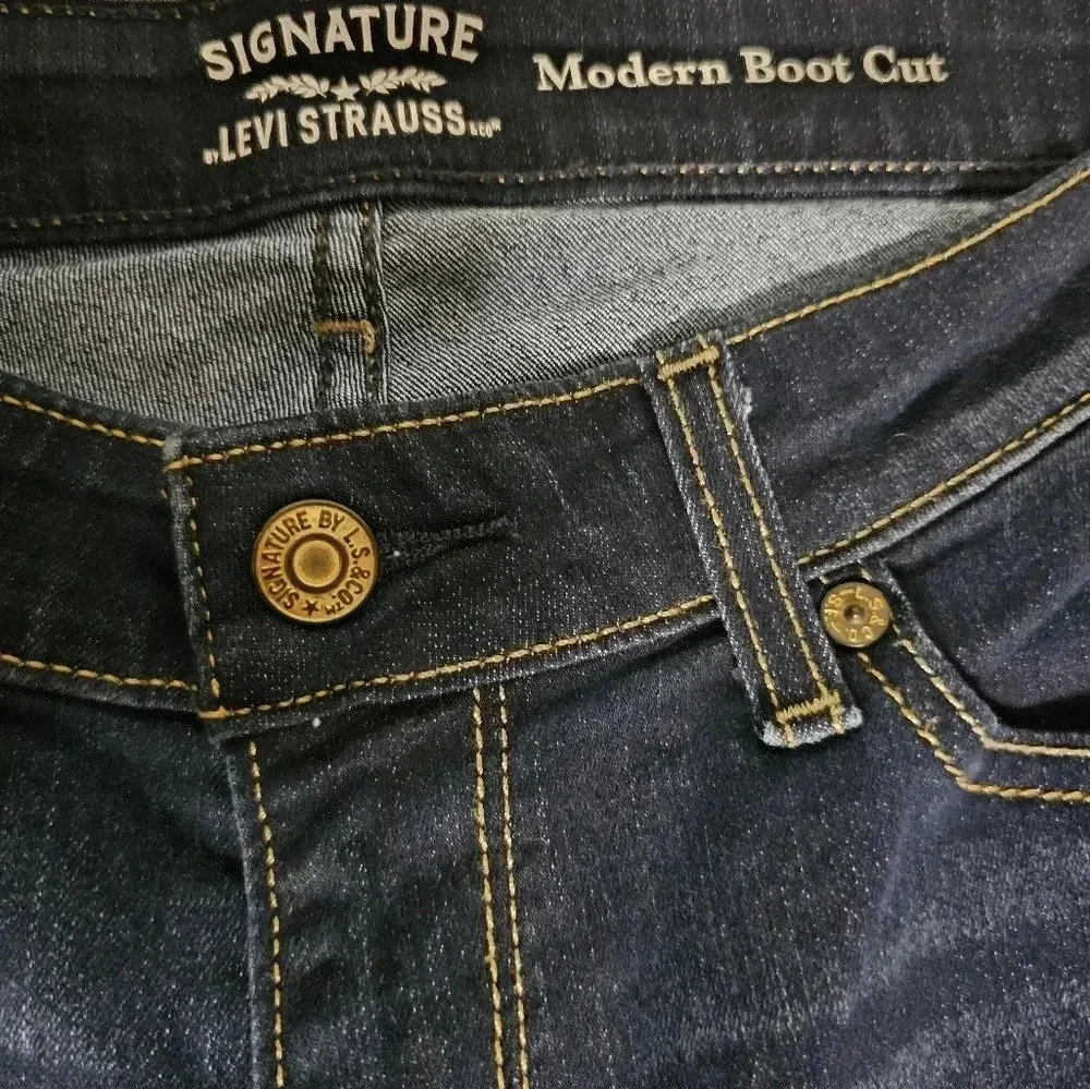 Signature Levi Strauss Jeans 33 X 32 NWOT - Picture 3 of 5